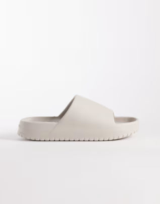Claquettes moulées « Moonbeam »